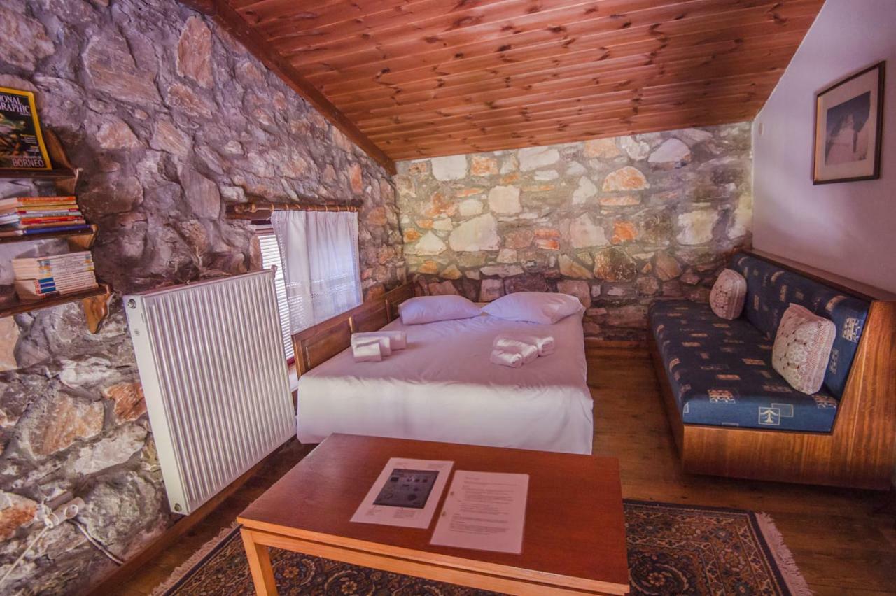 Stonehouse 2 Bedroom Chalet On Olympus Amazing View Petra  Ngoại thất bức ảnh